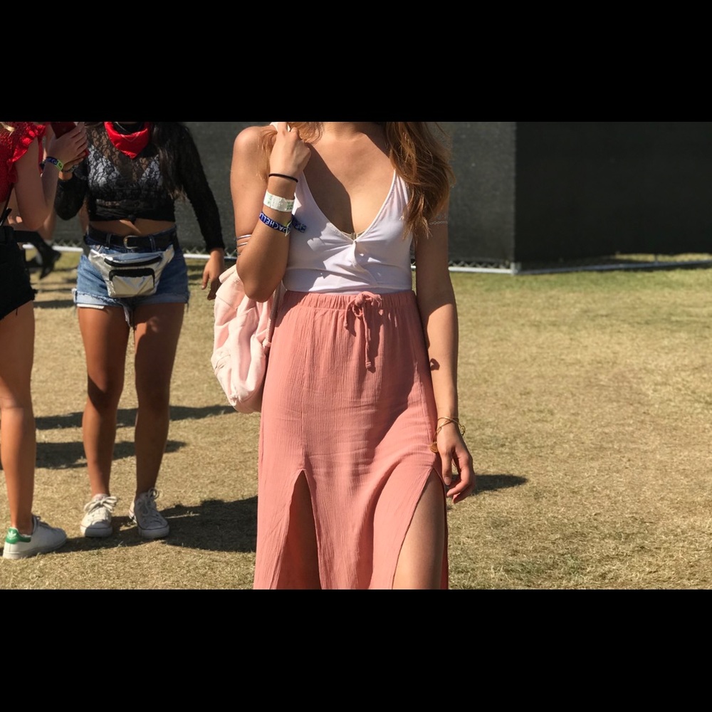 Salmon pink maxi skirt with two high slits